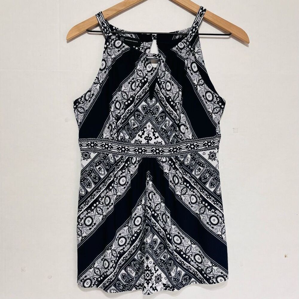 I N C  Sleeveless Top   Sz M  GUC